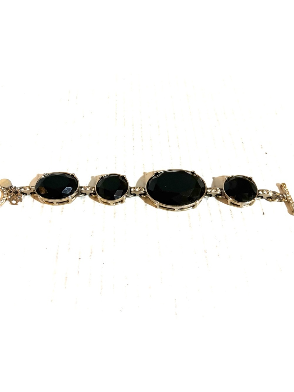 Ann Taylor vintage Black Faceted Gemstone Bracelet in Silver-Tone